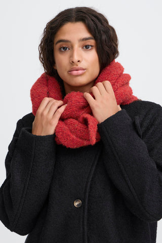 MAUI strikket tørklæde i rød