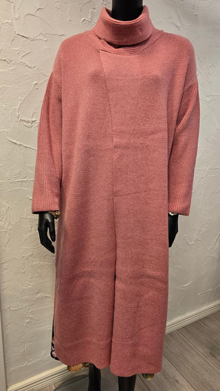 Lang cardigan-poncho i støvet pink