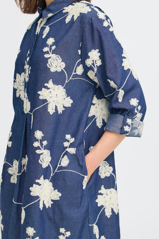 DARANA kjole med broderede blomster