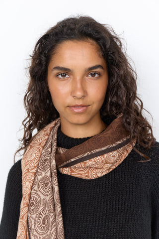 HOSNA AOP1 Tørklæde - Choko